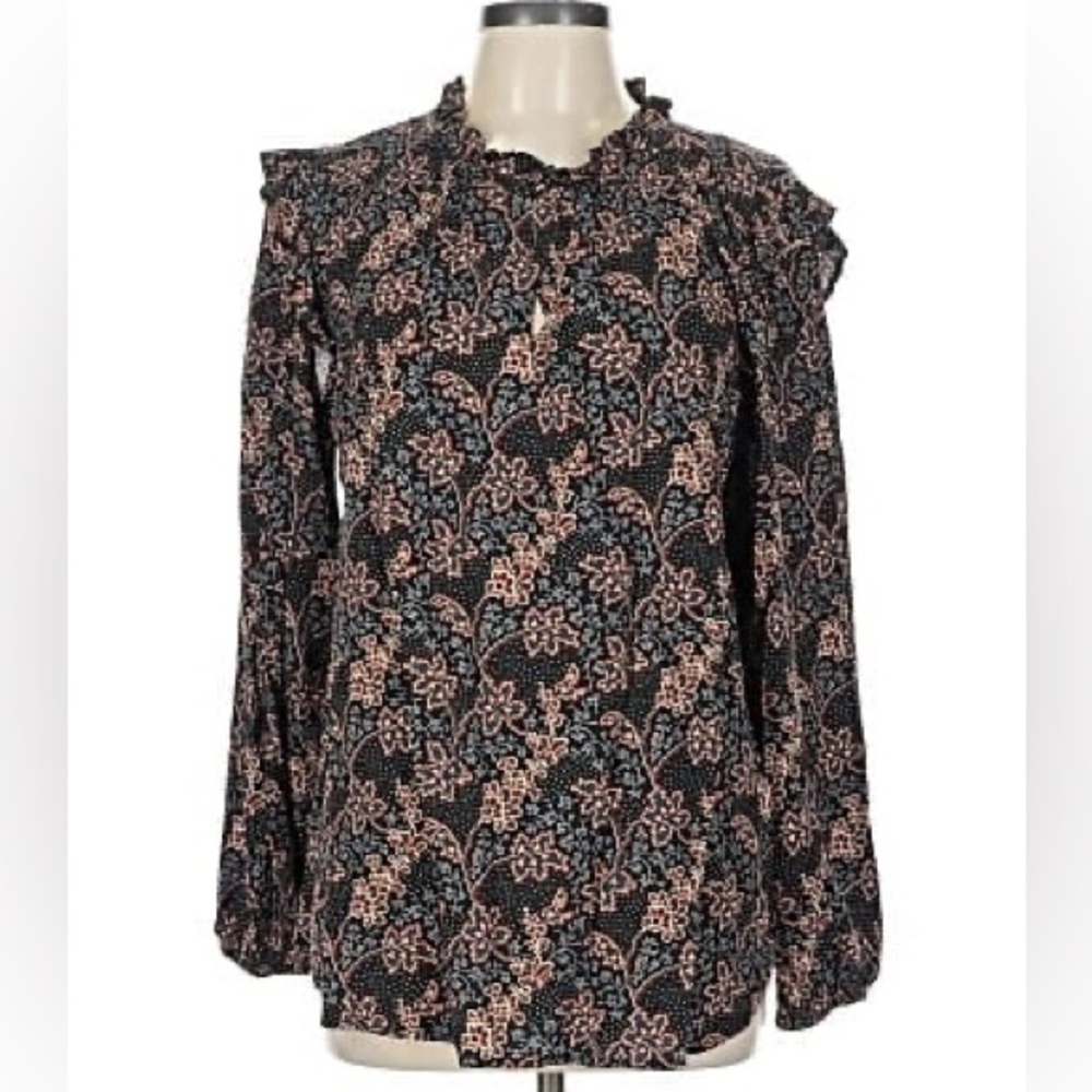 Floral Blouse with Ruffle around Shoulders